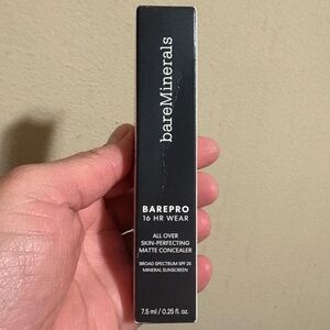 bareMinerals BAREPRO 16 HR Wear Matte Concealer - LIGHT 200 NEUTRAL Brand New